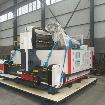 Высокоскоростной сверлильно-фрезерный станок с ЧПУ BOSM-DT1616