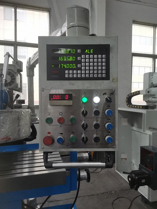 Станок фрезерный универсальный XL8140