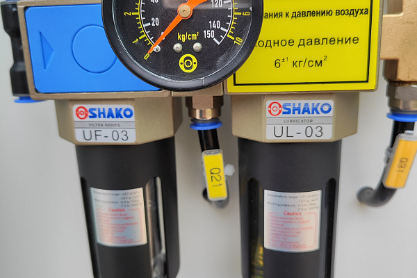 Вертикальный фрезерный обрабатывающий центр GRM-1160VC